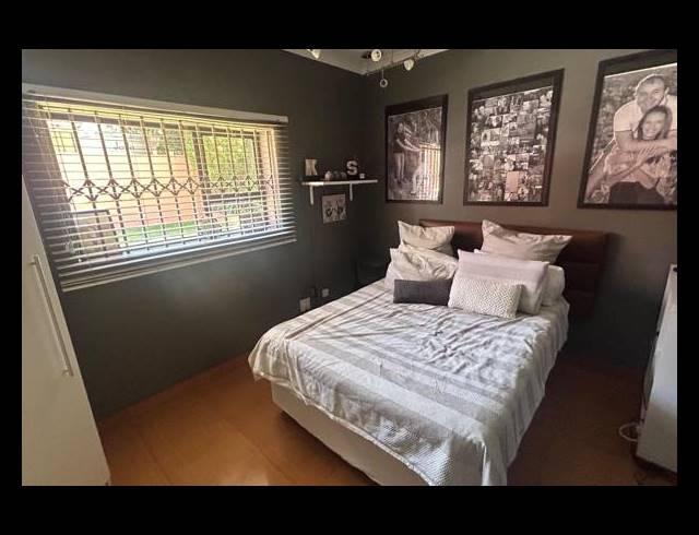 3 BEDROOM FREEHOLD FOR SALE IN LINMEYER